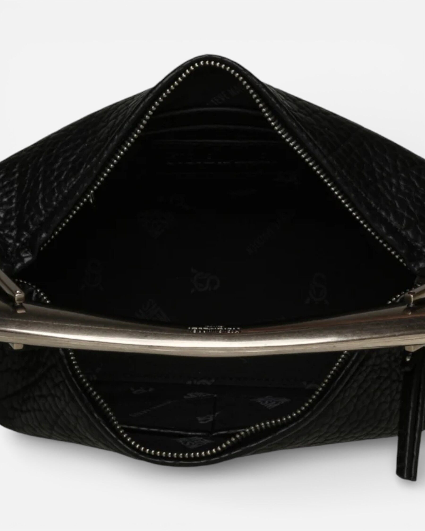 Resim Bmonstia Black