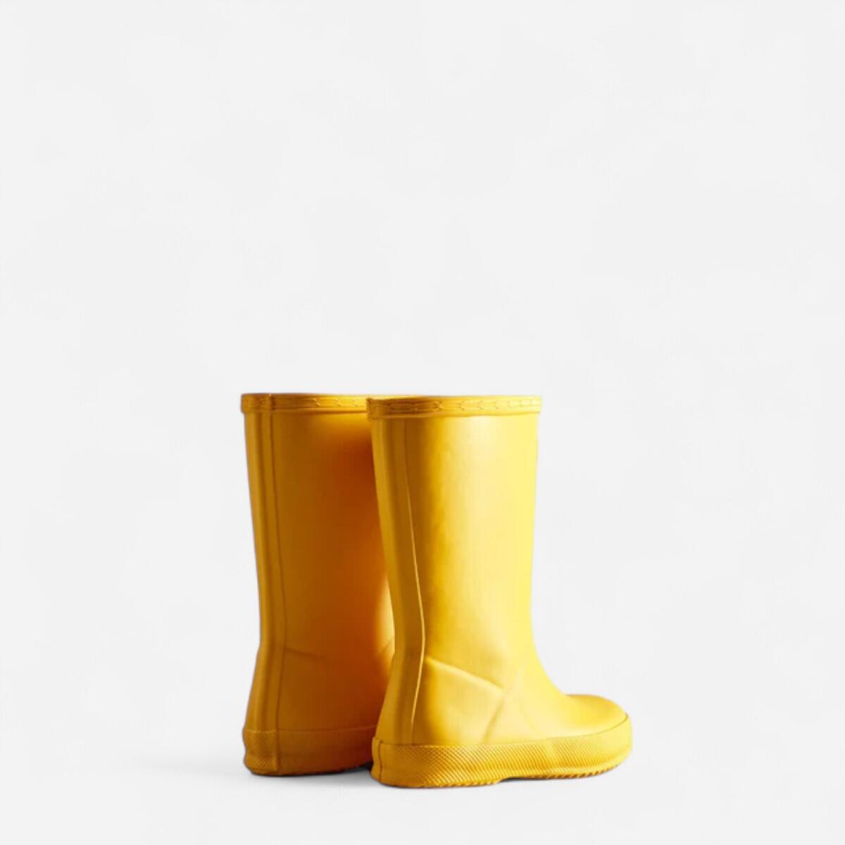 Resim Kids First Boot