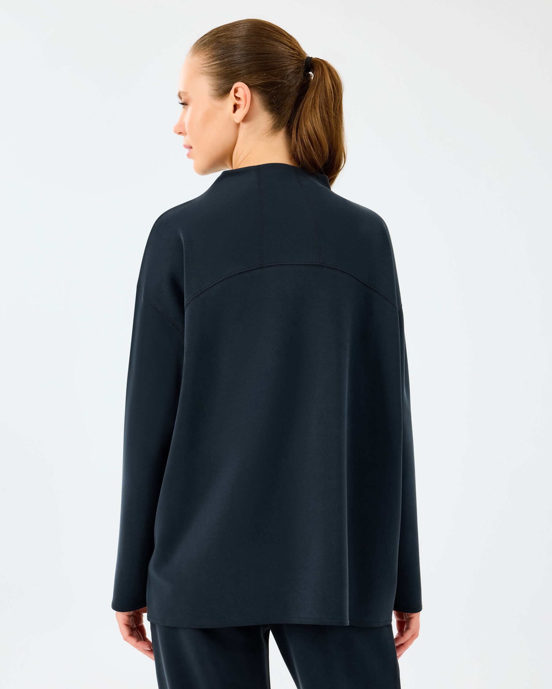 Resim W Softlux Turtleneck Asymmetric Sweatshirt