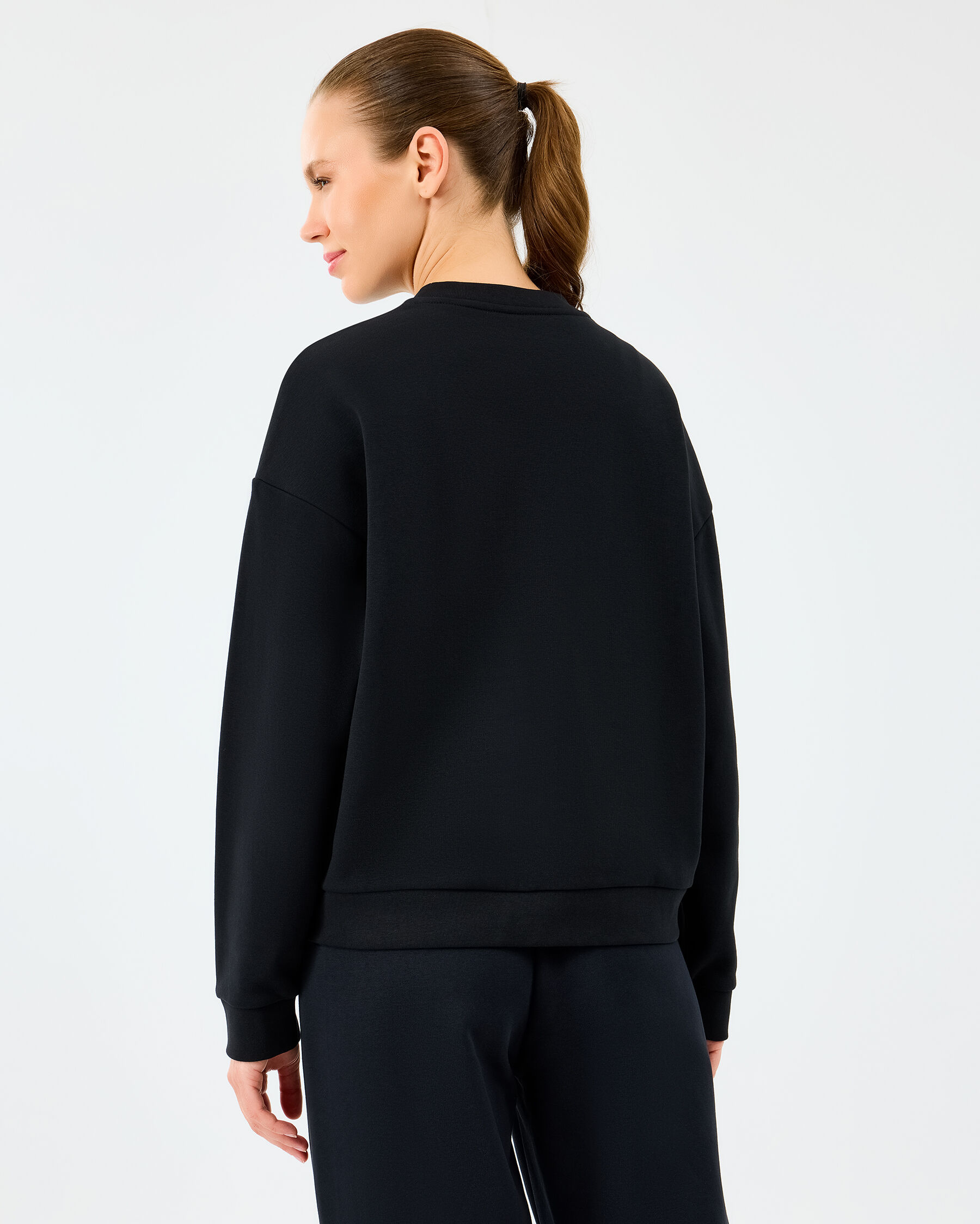 Resim W Essential Crewneck Sweatshirt