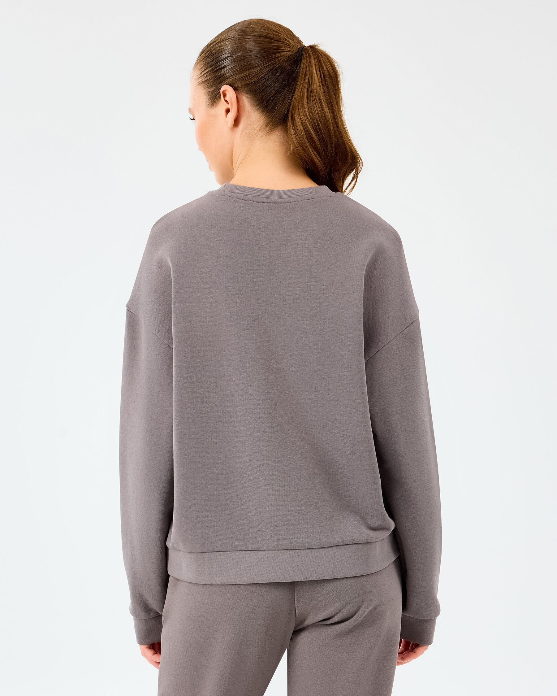 Resim W Essential Crewneck Sweatshirt