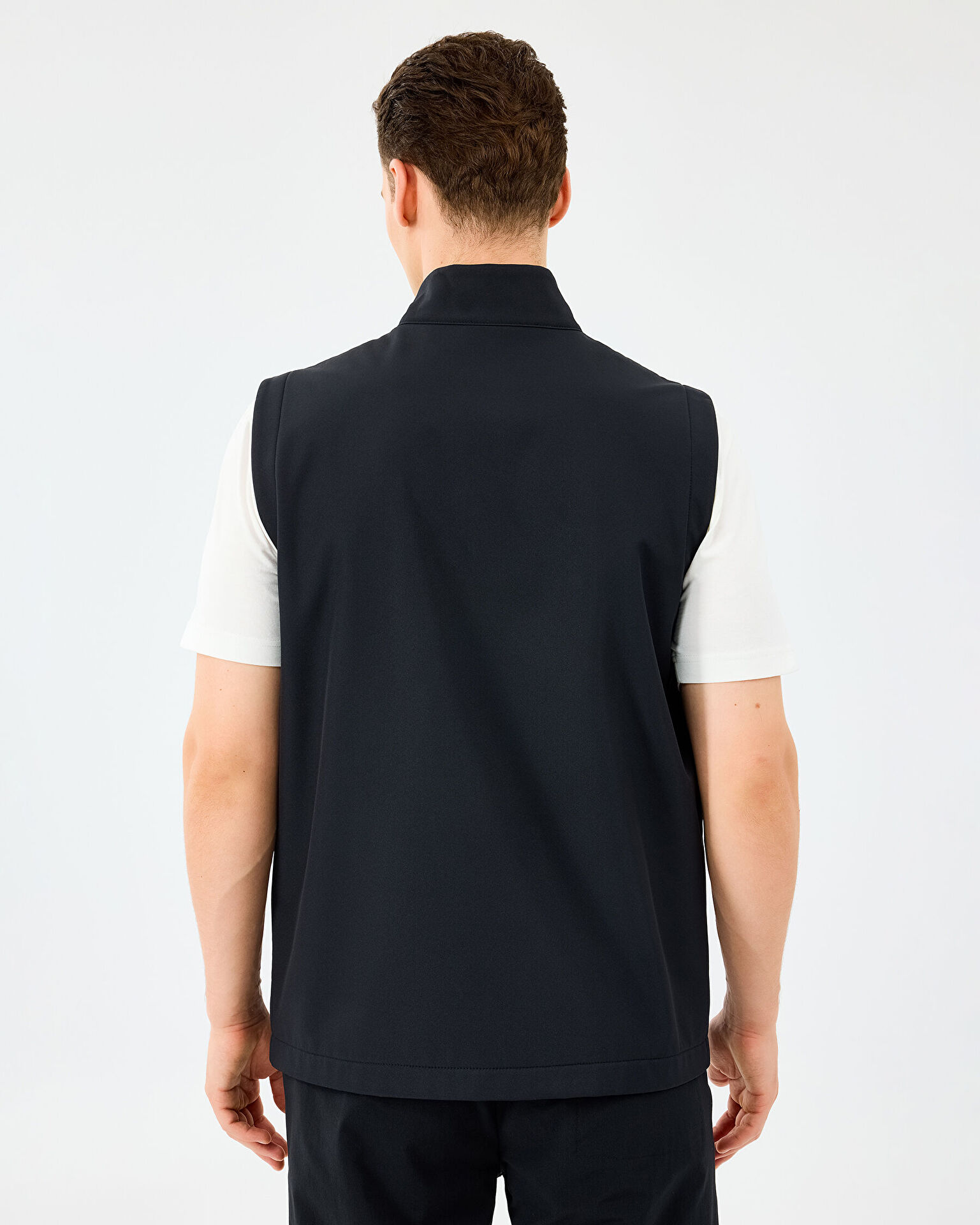 Resim M Fitted Turtle Neck Softshell Vest