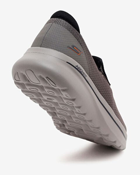 Go Walk Arch Fit N-joy