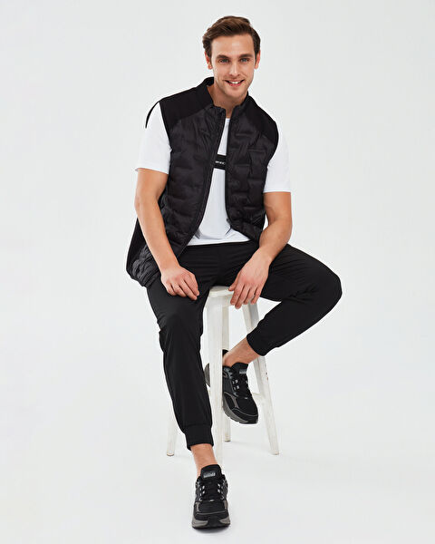 Outerwear M Padded Lightweight Vest Erkek Siyah Yelek S241154-001